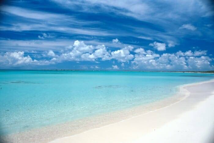 Barbuda tiene una playa de unos 45 kilómetros de longitud en su costa oeste