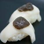 Sushi de pez mantequilla con trufa