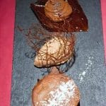 Trío de cocolates: cremoso, sorbete y pastelito