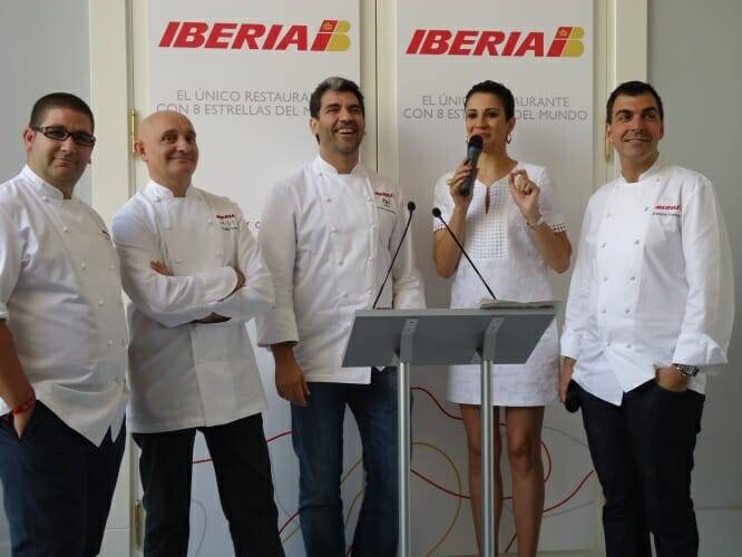 De izquierda a derecha, los chefs Dani García, Toño Pérez, Paco Roncero y Ramón Freixá junto a la presentadora Silvia Jato