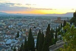 Desde la terraza del Hotel Alhambra Palace pueden disfrutarse unas magníficas vistas de Granada