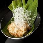 Rock shrimp en tempura con espuma de Yuzu y Polvo de Gundilla