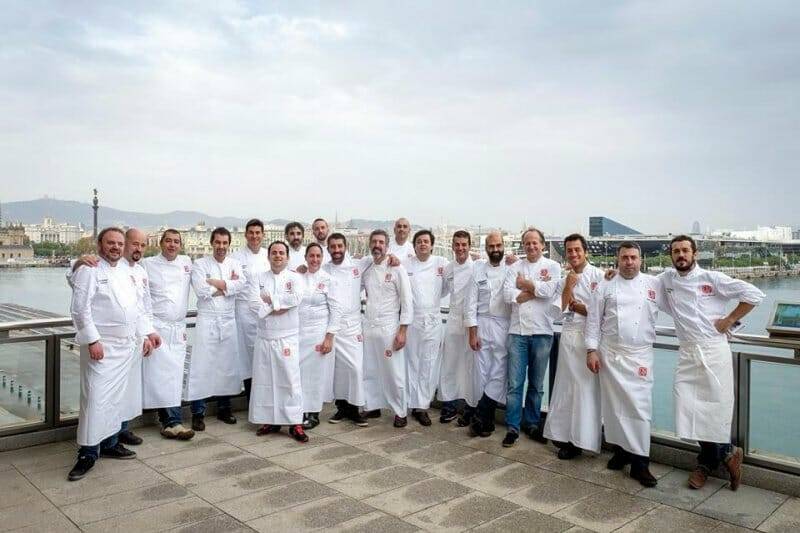 Foto de familia de los chefs del Grupo Nove