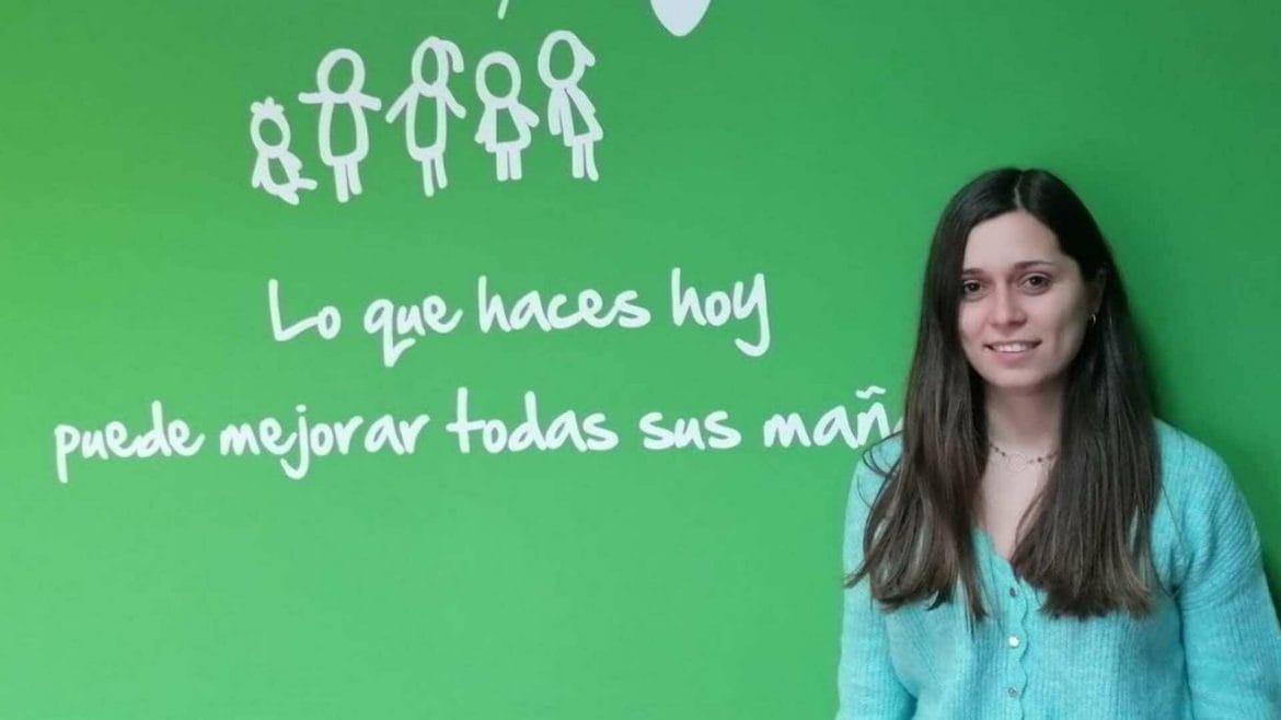 Alina Balasa, directora de los Centros de Día de Madrid de Aldeas Infantiles SOS: "En muchas ocasiones las familias se ven obligadas a consumir alimentos más baratos y menos saludables para poder alimentar a sus hijos e hijas"