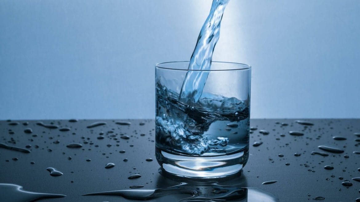 Durante el tratamiento de quimioterapia, debes hidratarte correctamente. 