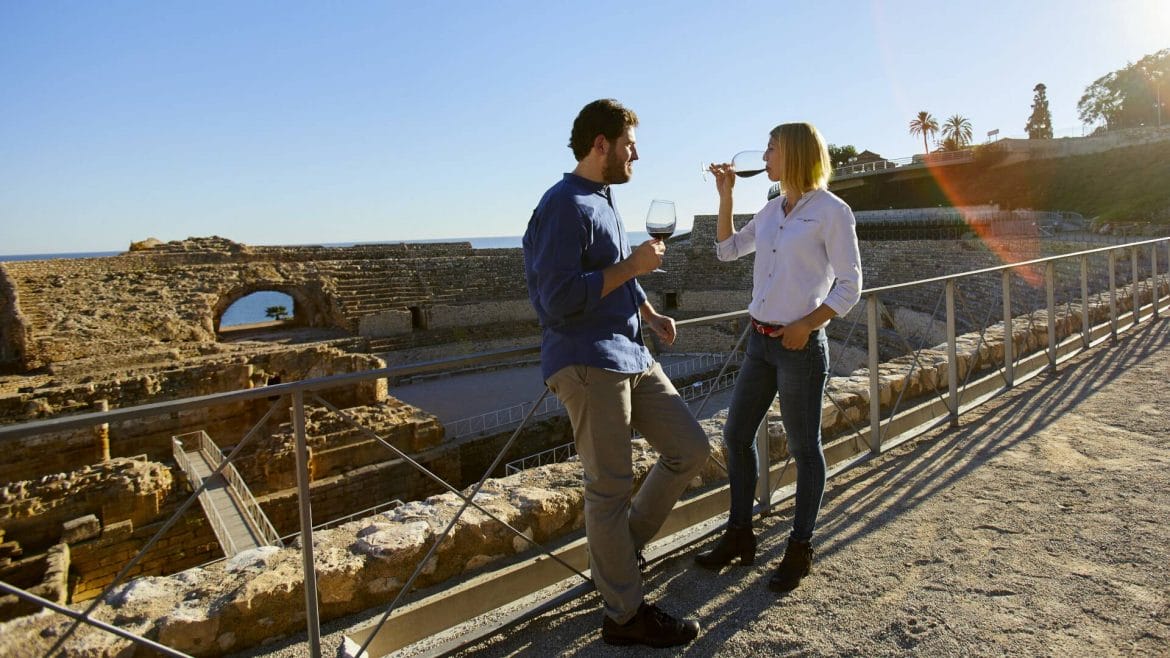 El anfiteatro romano de Tarragona, el mejor escenario para catar los vinos de la zona. Foto: Marc Castellet. Agencia Catalana de Turismo.